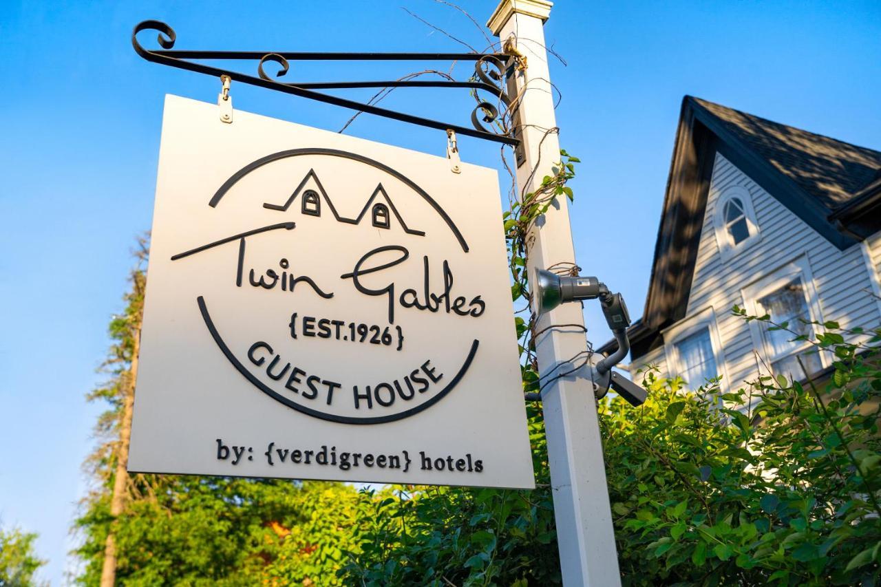 Hotel Twin Gables Of Woodstock Exterior foto